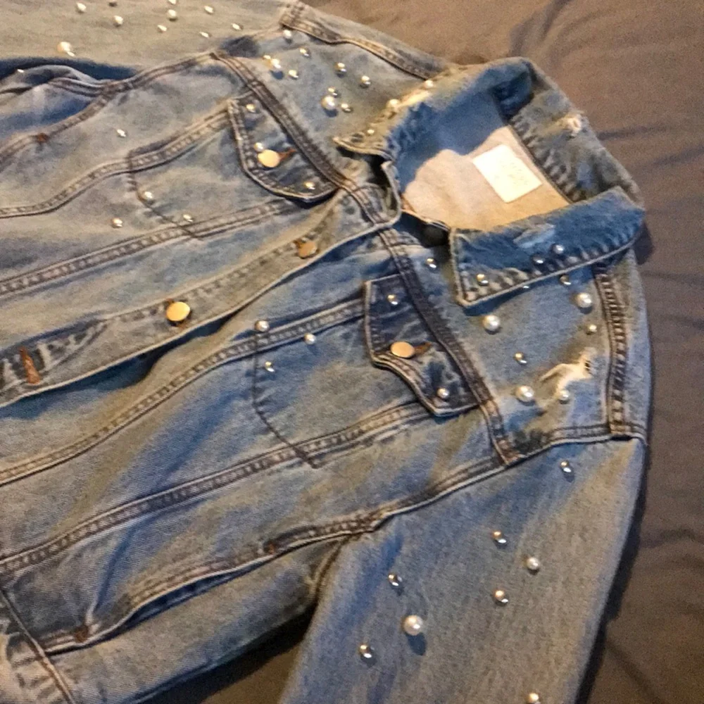 Tinsel Town Jean Jacket - Picture 3 of 9